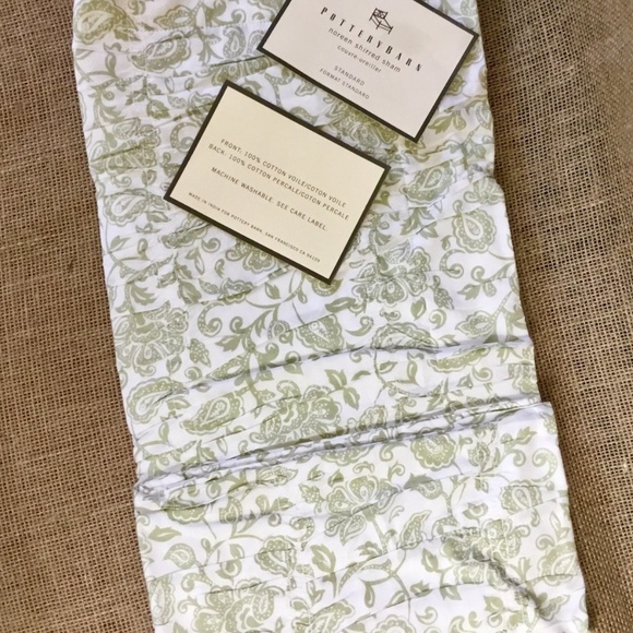 Pottery Barn Noreen Shirred Pillow Sham (1) - Picture 1 of 2